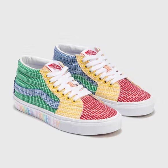 #38❤️ Brand new with tags VANS PRIDE SK8 Mid - Picture 4 of 12